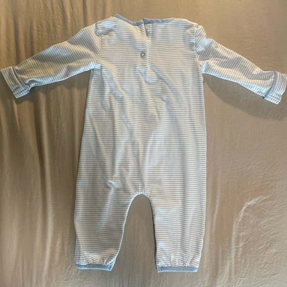 6-9 months baby jumpsuit 
Blue and white strips with 3 tree smock - Picture 3 of 3